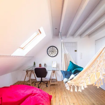 Apartment Neighbour's Flat