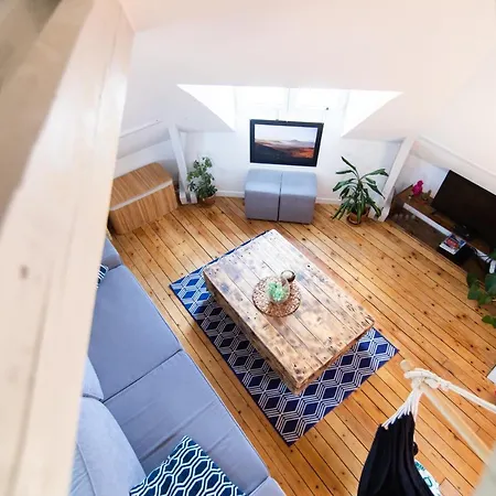 Apartment Neighbour's Flat *